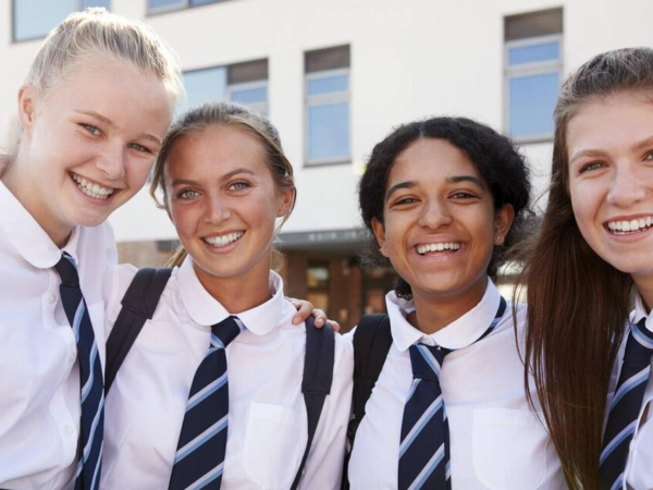 5 Tips For Choosing The Right School Wear For Your Child
